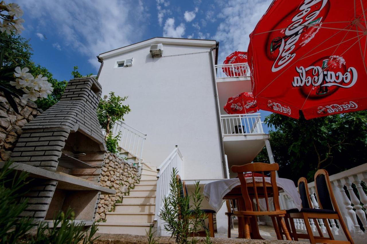 Pension Maric Rooms Brist Exterior photo