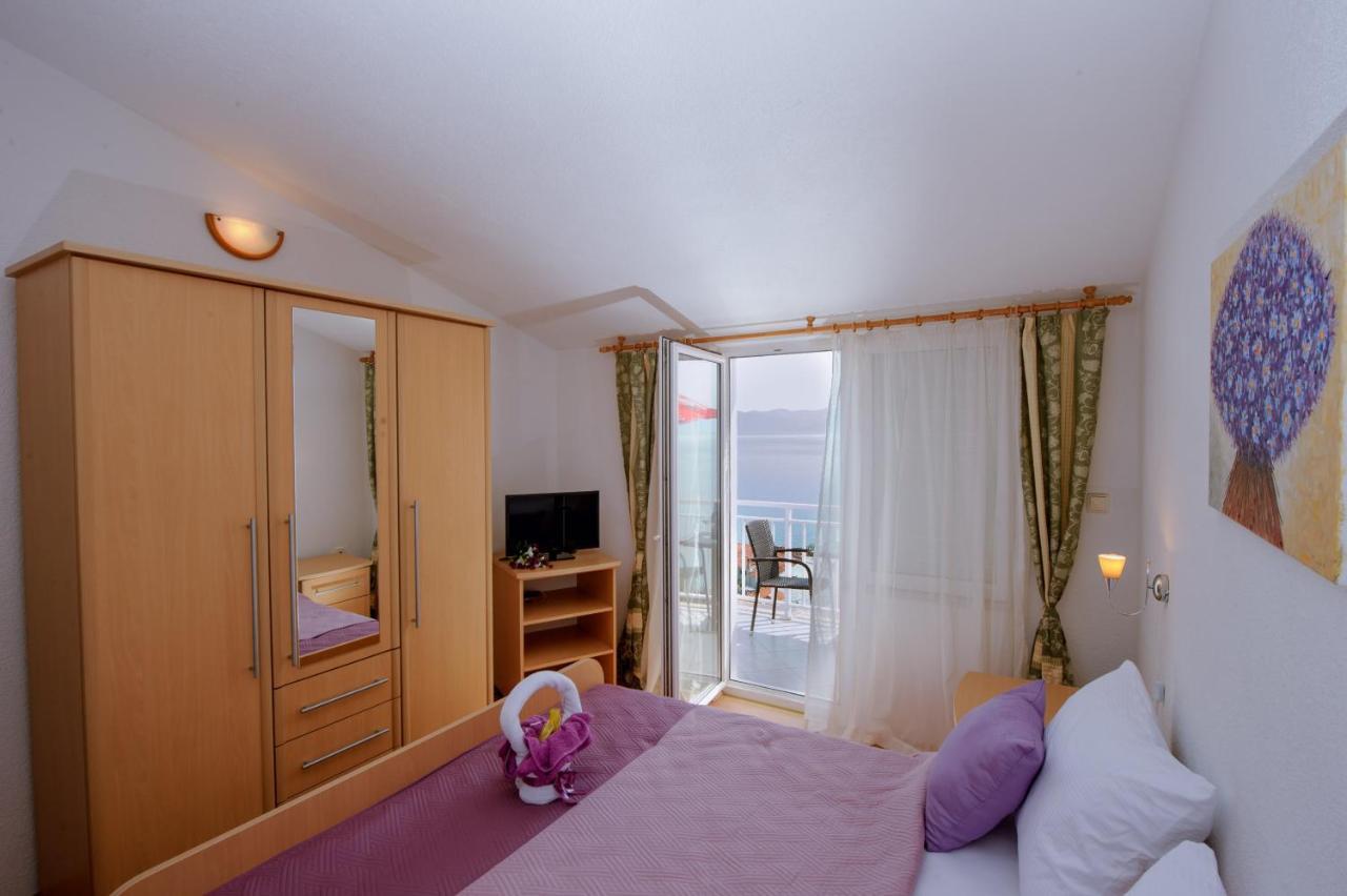 Pension Maric Rooms Brist Exterior photo