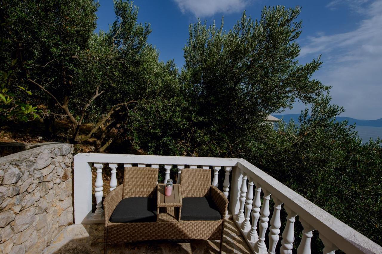 Pension Maric Rooms Brist Exterior photo
