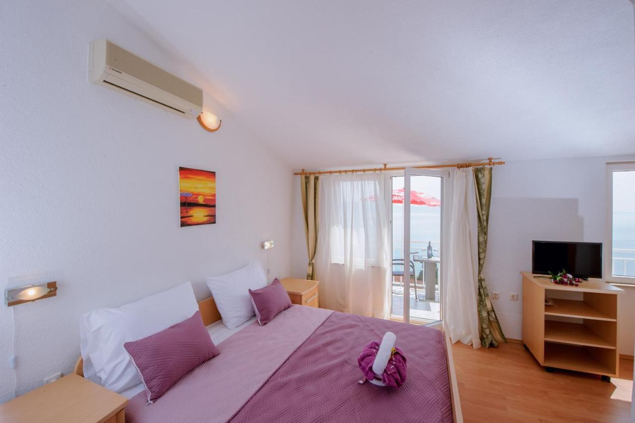 Pension Maric Rooms Brist Exterior photo
